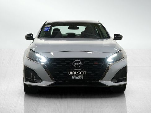 Used 2025 Nissan Altima 2.5 SR image 8