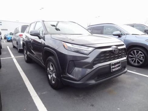 Used 2024 Toyota RAV4 XLE image 4