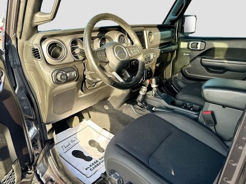 Used 2022 Jeep Wrangler Unlimited Sport AWD/4WD image 10