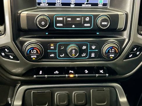 Used 2018 Chevrolet Silverado 1500 LTZ Z71 w/ Midnight Edition AWD/4WD image 9