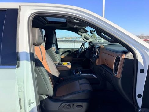 Certified 2021 Chevrolet Silverado 1500 High Country w/ Technology Package image 12