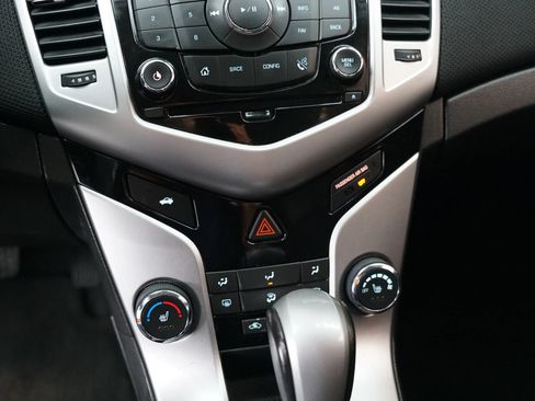 Used 2016 Chevrolet Cruze LT FWD image 24