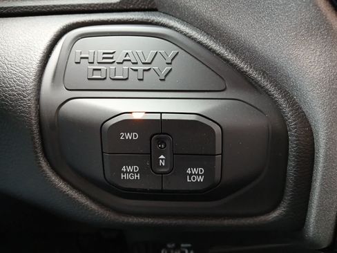 New 2026 RAM 2500 Tradesman AWD/4WD image 33