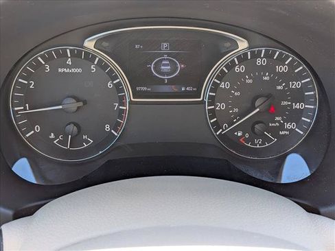 Used 2016 Nissan Altima 3.5 SL FWD image 11