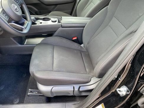 Used 2023 Nissan Rogue S AWD/4WD image 15