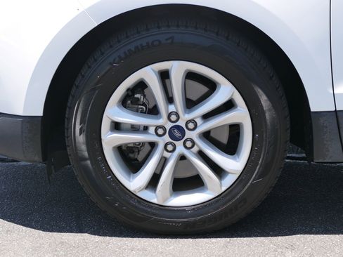 Used 2020 Ford Edge SEL AWD/4WD image 10