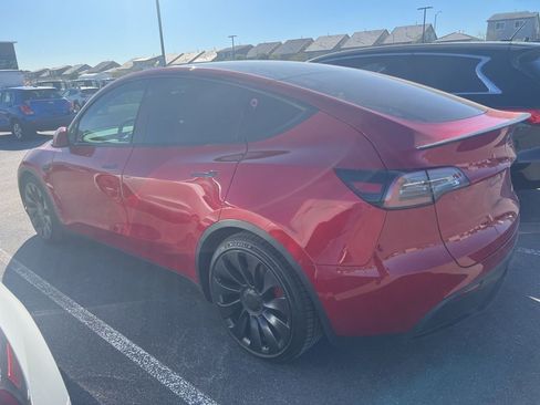 Used 2022 Tesla Model Y Performance image 32