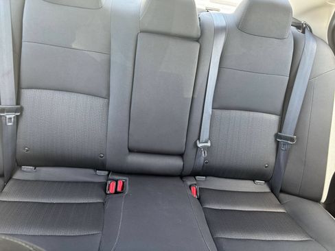 Used 2025 Nissan Altima 2.5 SV FWD image 38