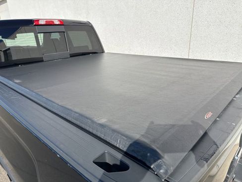 Used 2017 GMC Sierra 2500 Denali image 4