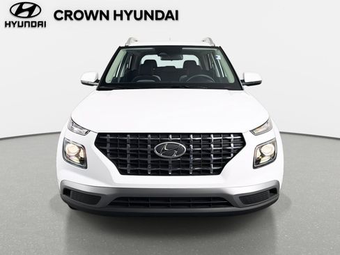 Certified 2024 Hyundai Venue SEL image 2