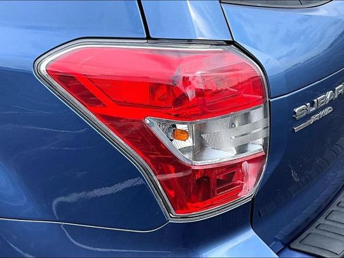 Used 2016 Subaru Forester 2.5i Premium w/ Popular Package #2 AWD/4WD image 30