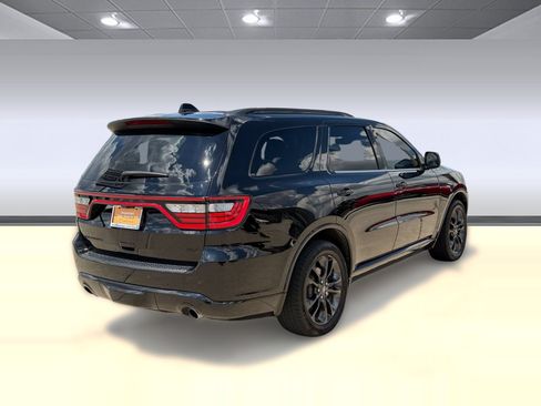 Used 2024 Dodge Durango GT RWD image 9