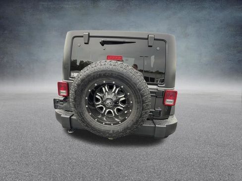 Used 2014 Jeep Wrangler Unlimited Sport w/ Quick Order Package 24S AWD/4WD image 7
