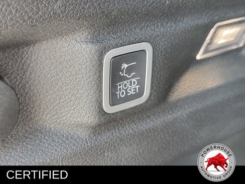 Used 2023 Jeep Grand Cherokee L Limited AWD/4WD image 15