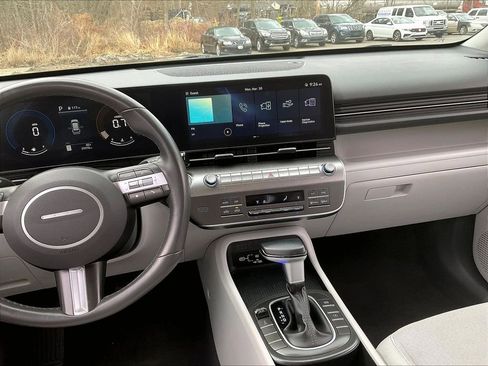 Used 2024 Hyundai Kona SEL image 18