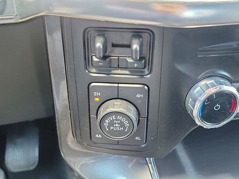 Used 2023 Ford F150 Lariat AWD/4WD image 27