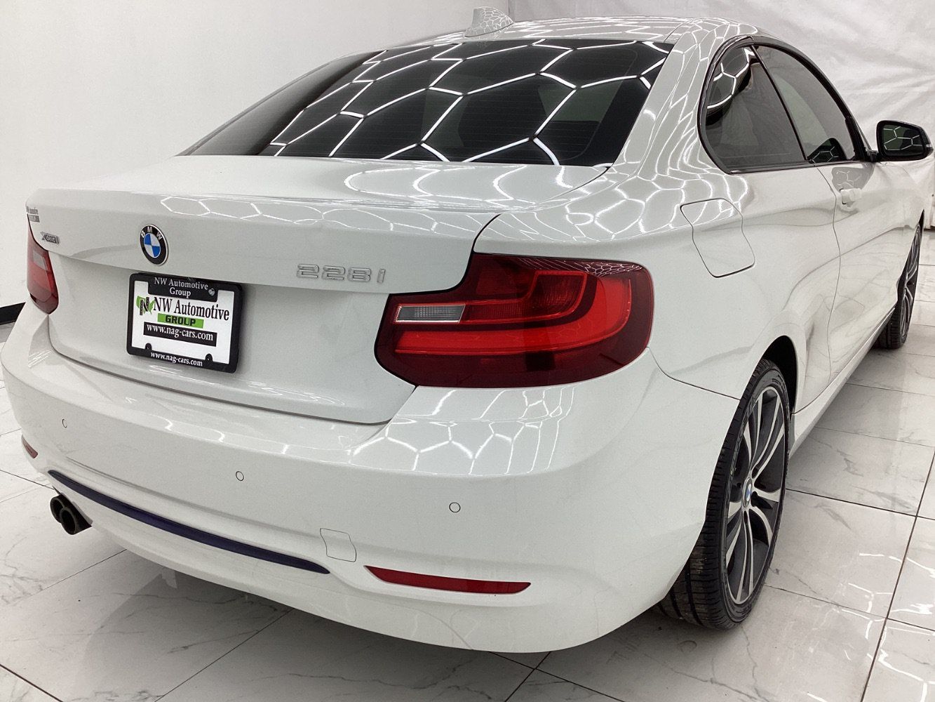 Used 2015 BMW 228i xDrive Coupe AWD/4WD image 8