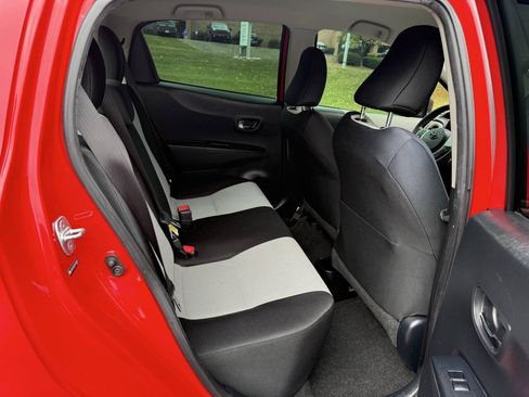 Used 2014 Toyota Yaris LE FWD image 14