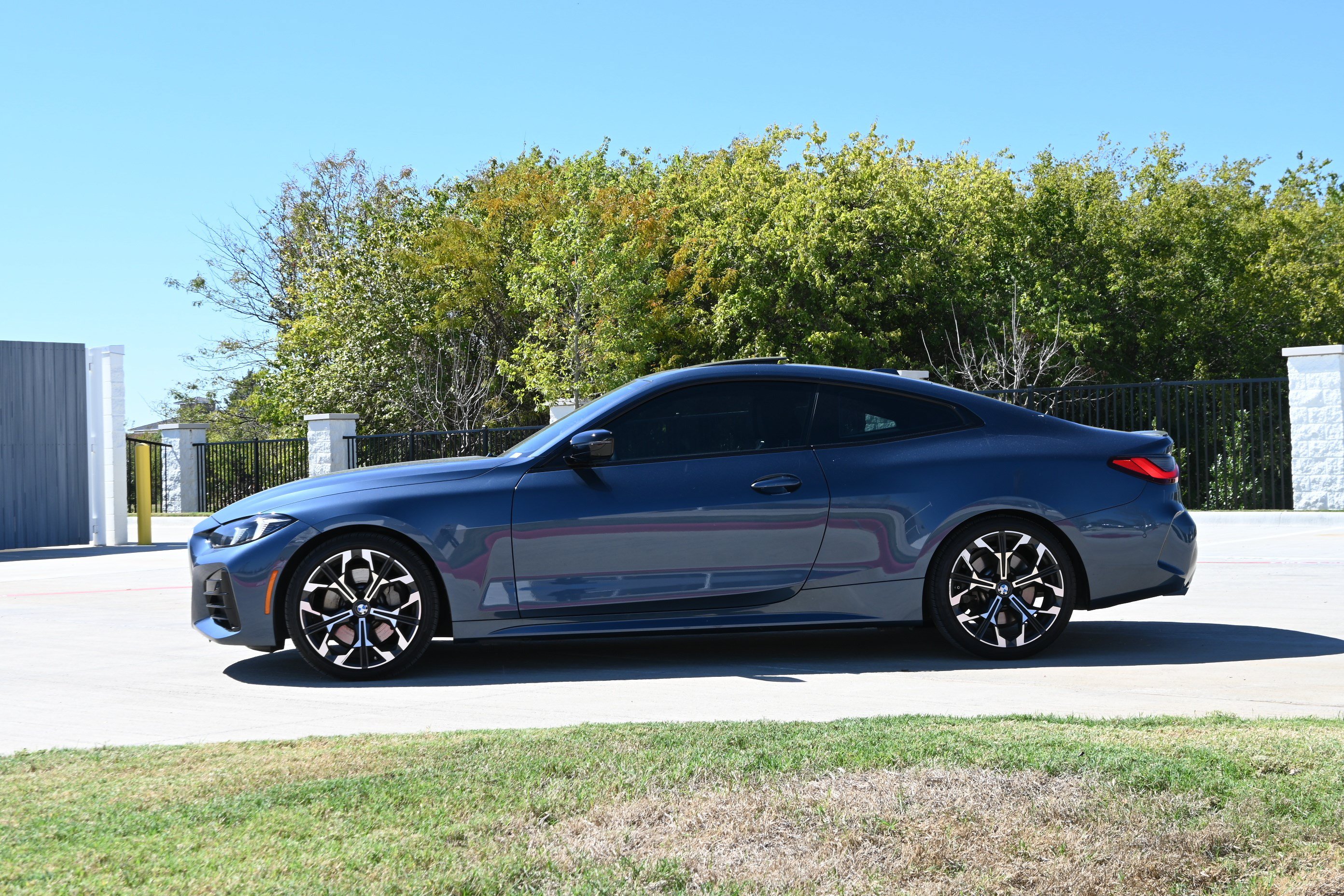 Certified 2025 BMW 430i Coupe w/ M Sport Package RWD image 6