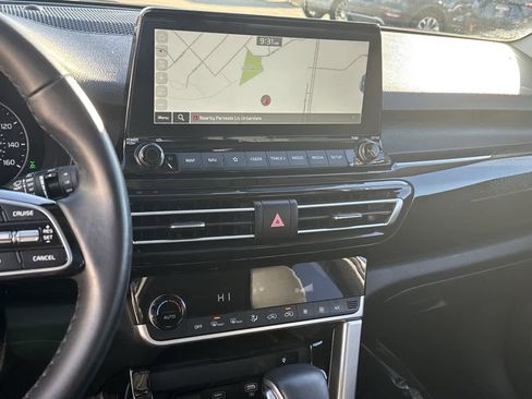 Used 2023 Kia Seltos EX image 27