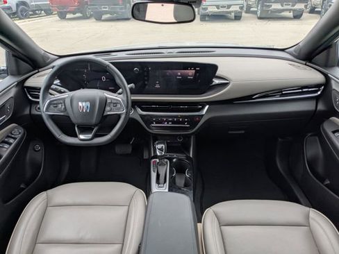 Used 2025 Buick Envista Avenir FWD image 16