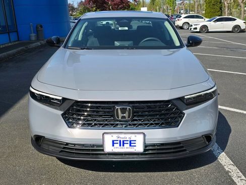 New 2025 Honda Accord SE image 9