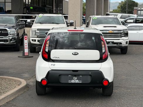 Used 2016 Kia Soul FWD image 42