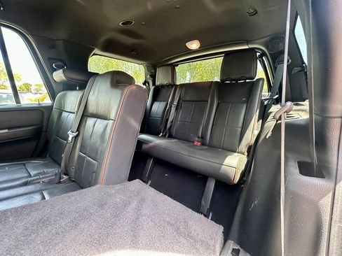 Used 2007 Lincoln Navigator 2WD image 15