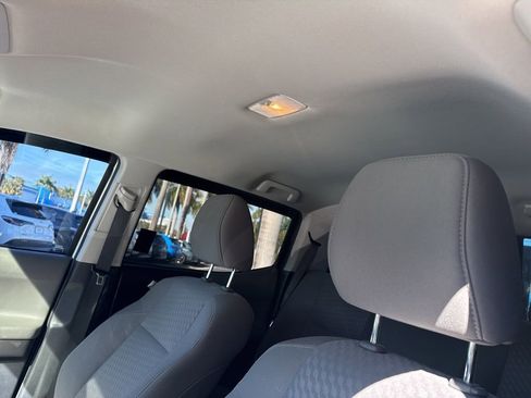 Used 2020 Toyota Tacoma SR5 image 18