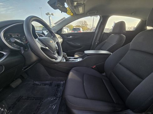 Used 2024 Chevrolet Malibu LT image 15