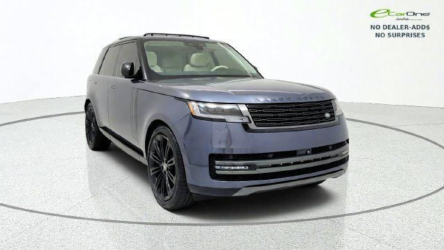Used 2024 Land Rover Range Rover SE AWD/4WD image 1
