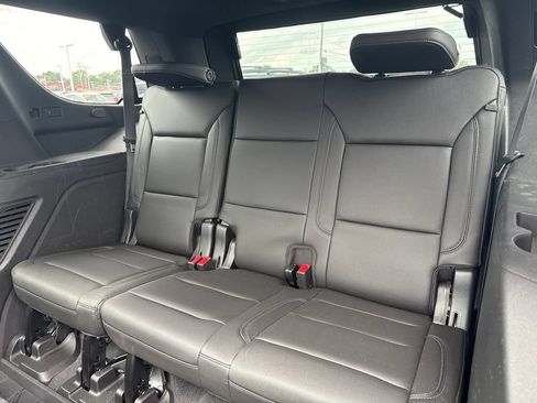 Used 2021 Chevrolet Tahoe LT w/ LT Signature Package AWD/4WD image 15