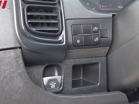 Used 2025 RAM ProMaster 2500 w/ U-Haul Equipment Group FWD image 15