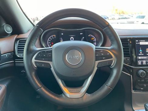 Used 2021 Jeep Grand Cherokee Overland image 14