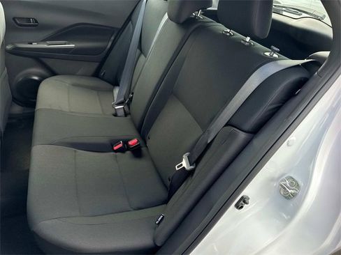 New 2025 Nissan Kicks Play S image 17