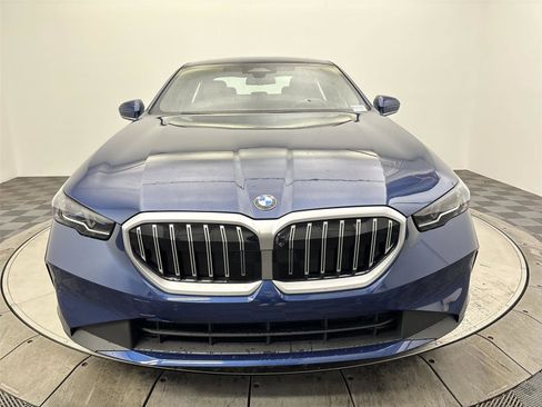 New 2026 BMW 530i xDrive w/ Premium Package image 14