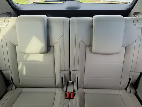 Certified 2023 Volkswagen Atlas SE FWD image 17