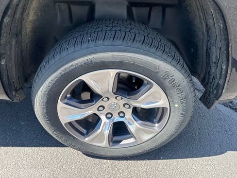 Used 2020 RAM 1500 Laramie AWD/4WD image 8