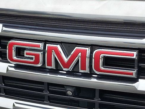 Used 2024 GMC Terrain AT4 w/ Infotainment Package II AWD/4WD image 29