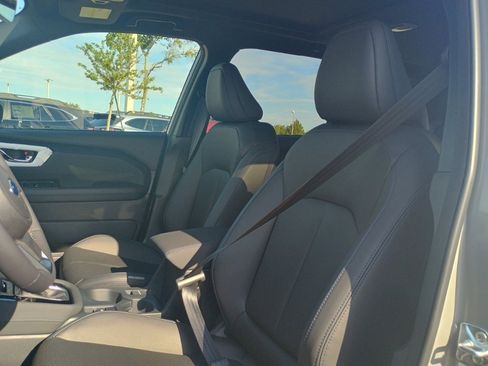 New 2025 Subaru Forester Limited w/ Popular Package image 11