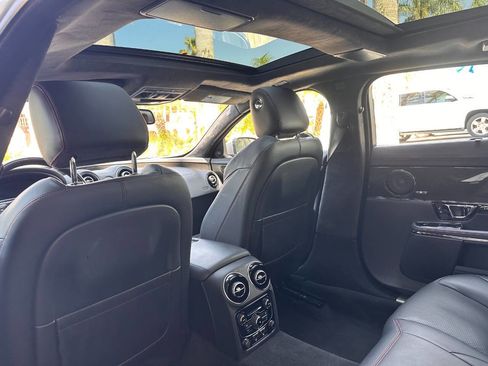 Used 2014 Jaguar XJ R LWB RWD image 73