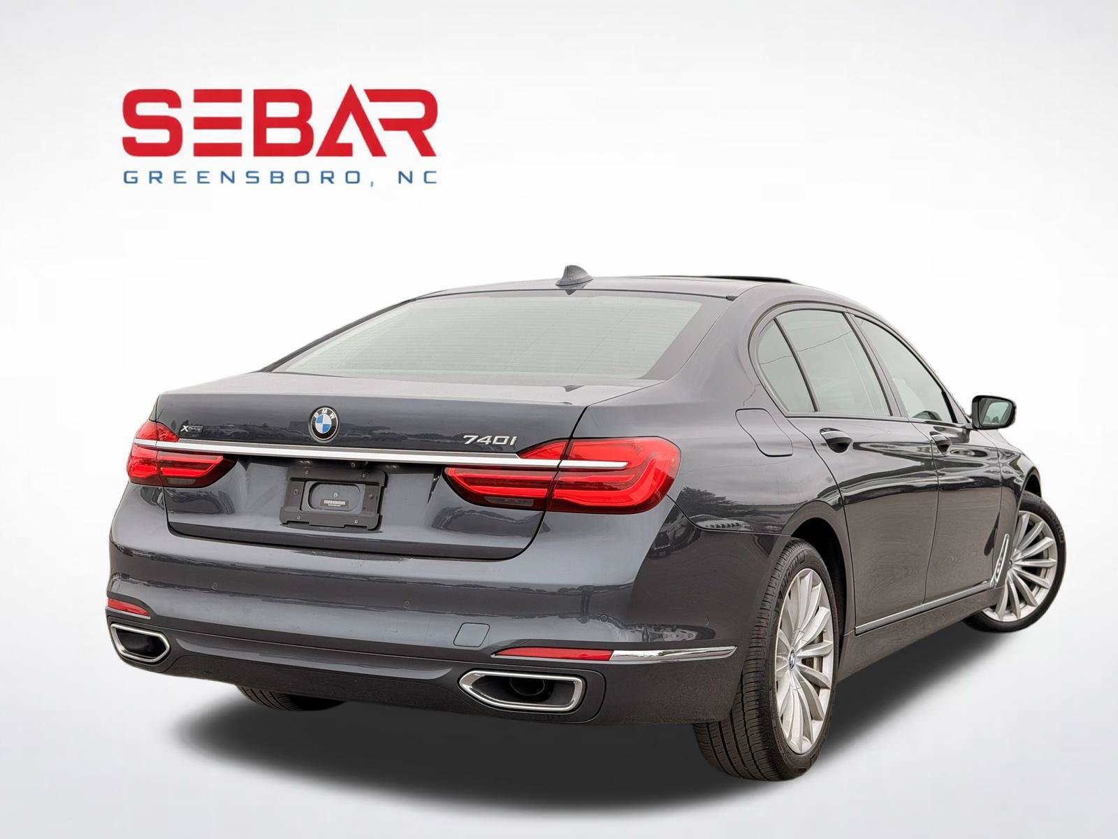 Used 2019 BMW 740i xDrive w/ Executive Package AWD/4WD image 8