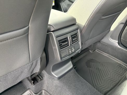 New 2026 Subaru Outback Premium w/ Premium/Limited Package AWD/4WD image 32