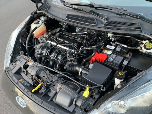 Used 2015 Ford Fiesta SE w/ Equipment Group 201A image 28