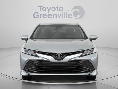 Used 2020 Toyota Camry LE w/ Convenience Package FWD image 8