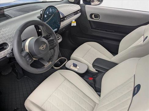 Used 2025 MINI Cooper Convertible image 3