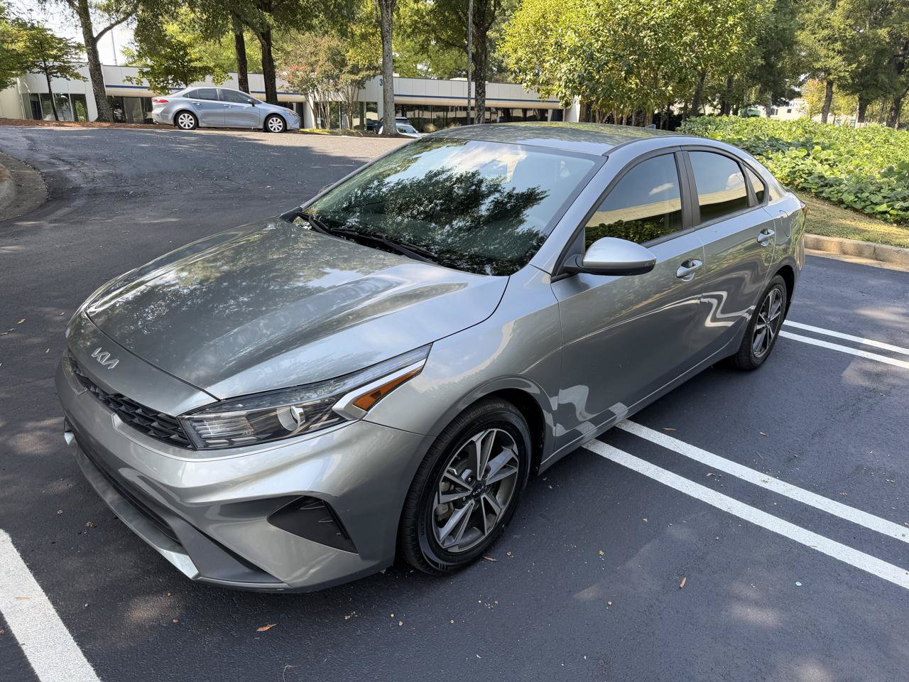 Used 2022 Kia Forte LXS FWD image 1