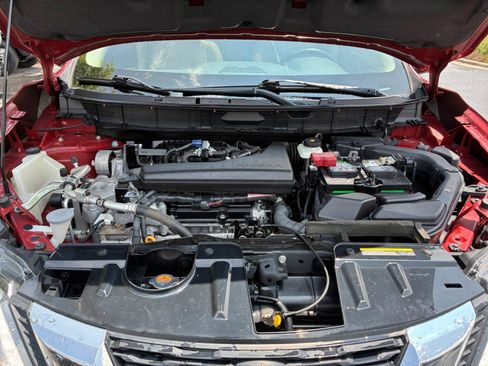 Used 2018 Nissan Rogue SL w/ Premium Package FWD image 21