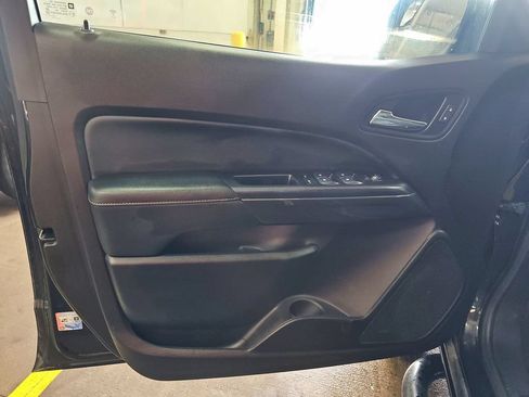 Used 2021 GMC Canyon AT4 w/ Driver Alert Package AWD/4WD image 11