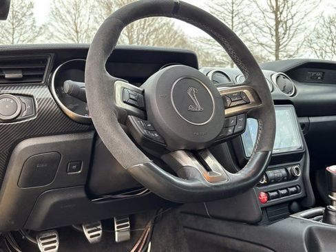 Used 2018 Ford Mustang Shelby GT350 image 16